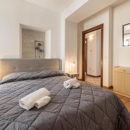 말세진느 La Casa Del Borgo Con Parcheggio 아파트 외부 사진