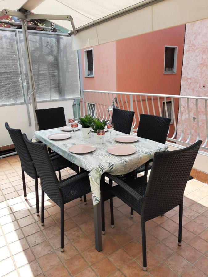 말세진느 La Casa Del Borgo Con Parcheggio 아파트 외부 사진
