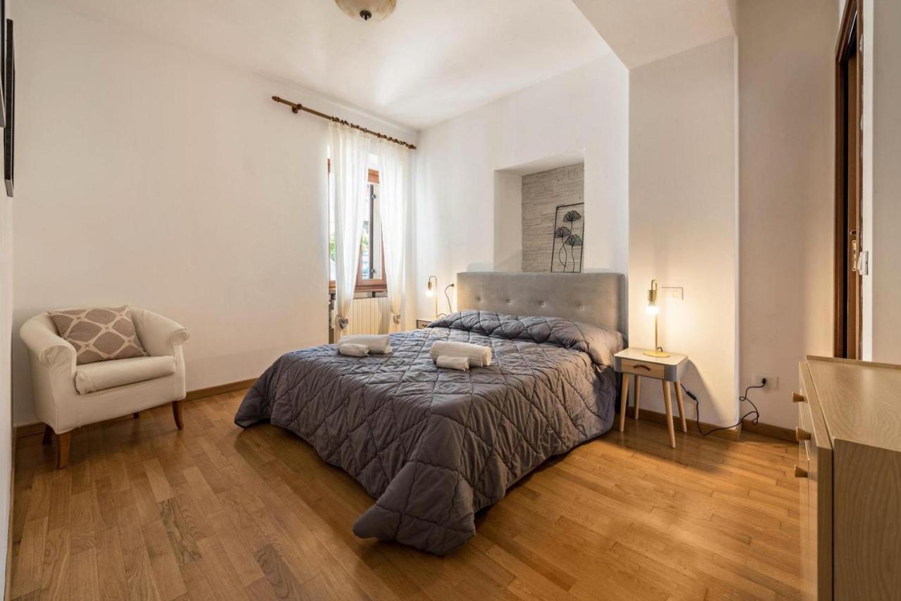 말세진느 La Casa Del Borgo Con Parcheggio 아파트 외부 사진