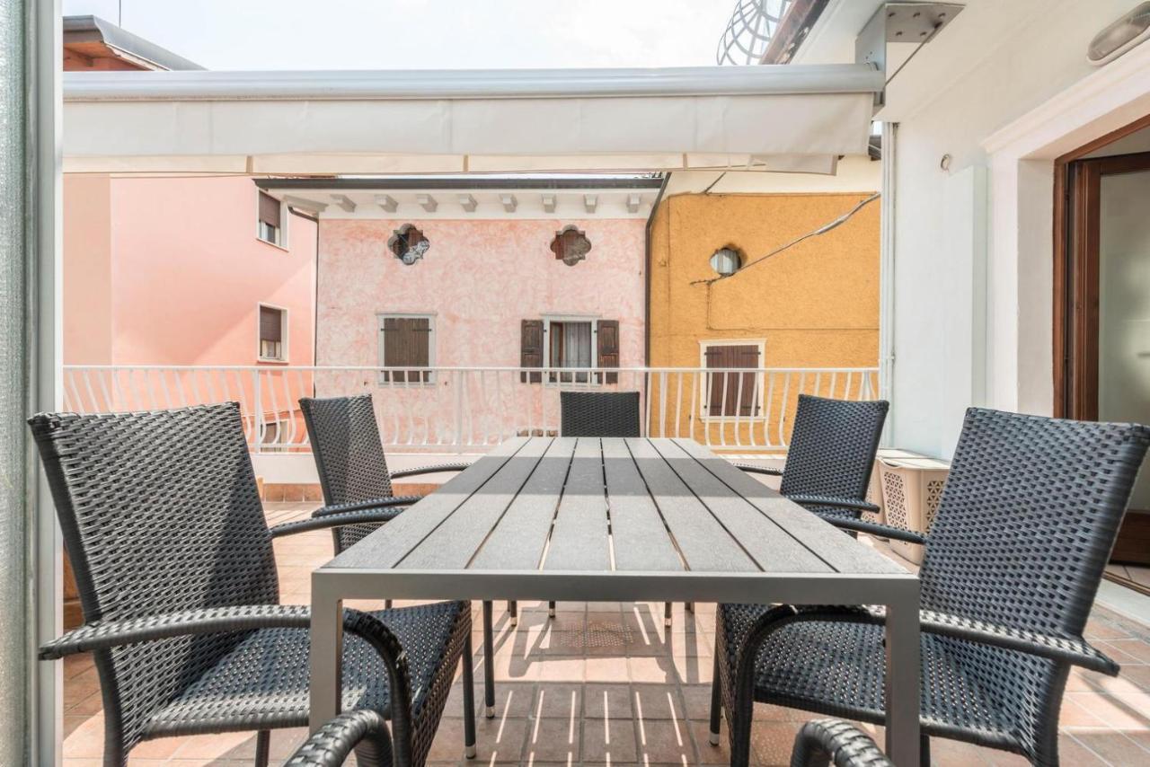 말세진느 La Casa Del Borgo Con Parcheggio 아파트 외부 사진
