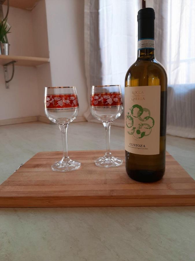 말세진느 La Casa Del Borgo Con Parcheggio 아파트 외부 사진